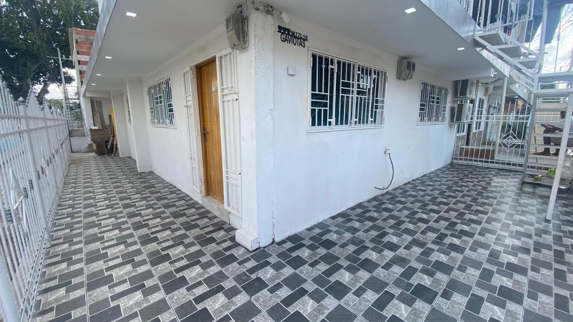 Casa De Lujo En Barrio Popular Cartagena