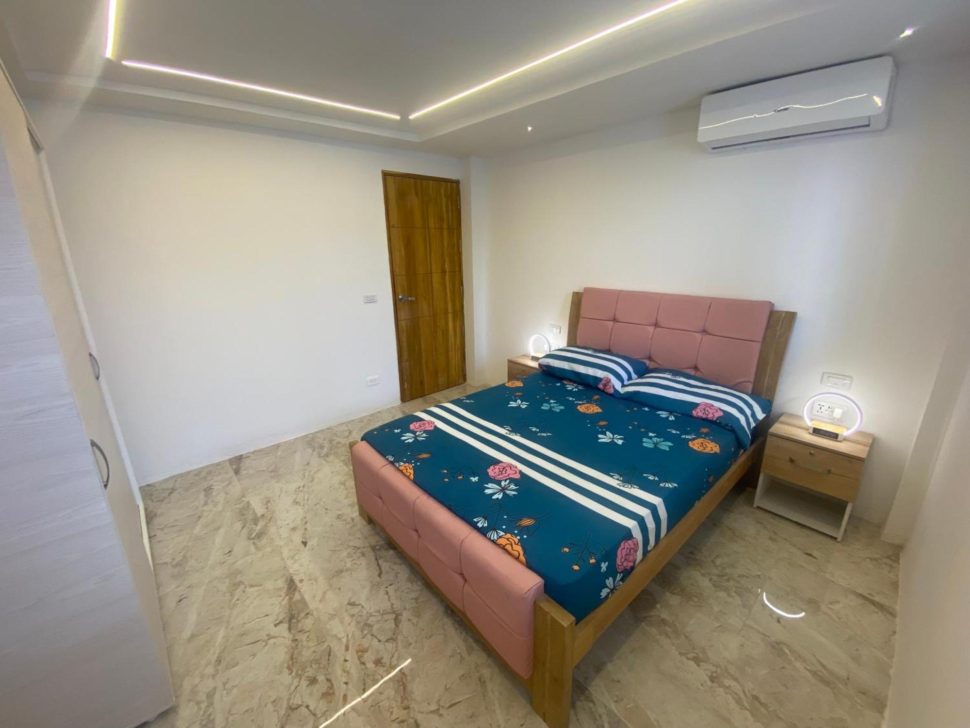 Casa De Lujo En Barrio Popular Apartamento Cartagena