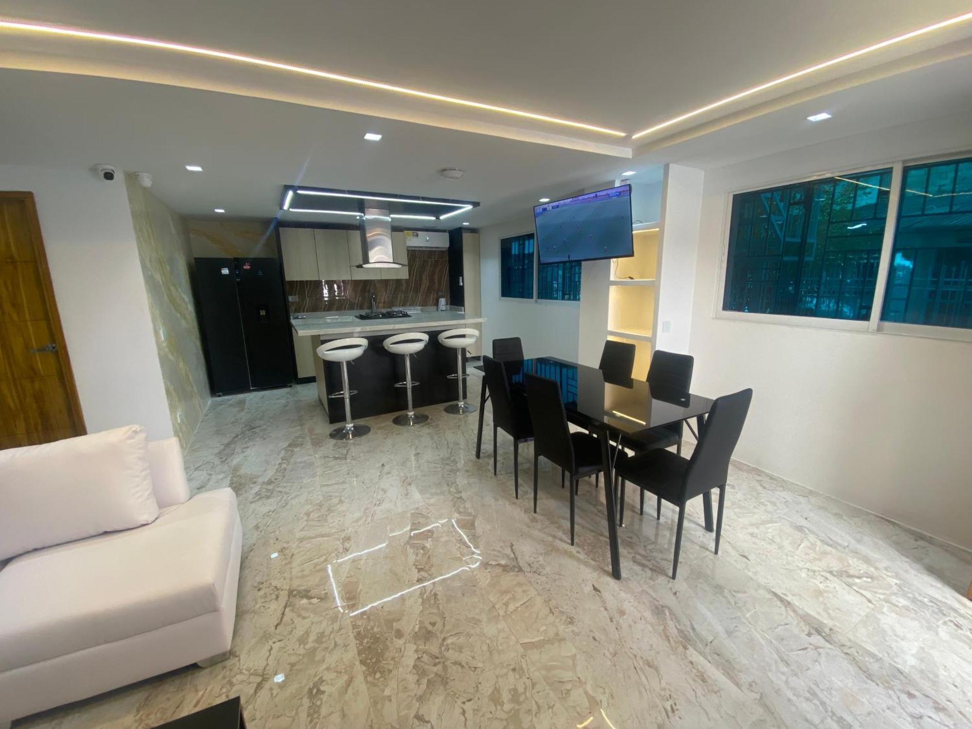 Casa De Lujo En Barrio Popular Apartamento *