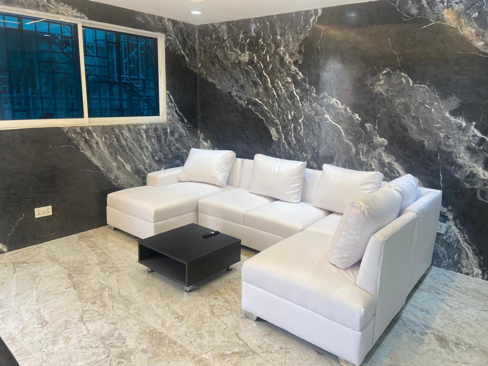 Apartamento Casa De Lujo En Barrio Popular *