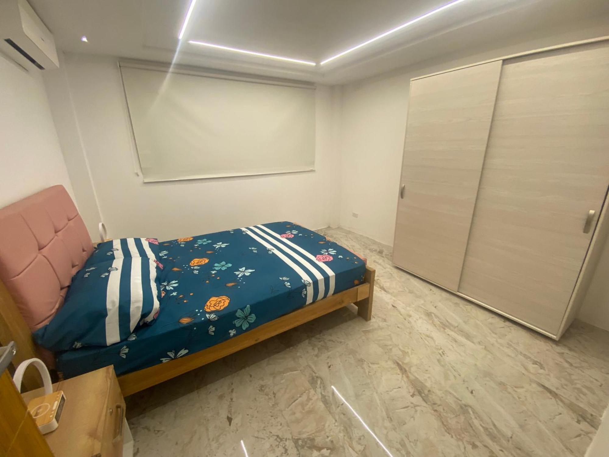 Casa De Lujo En Barrio Popular * Cartagena